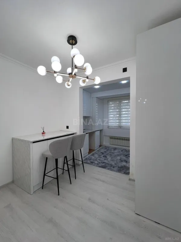 Satılır 2 otaqlı mənzil 65 m²