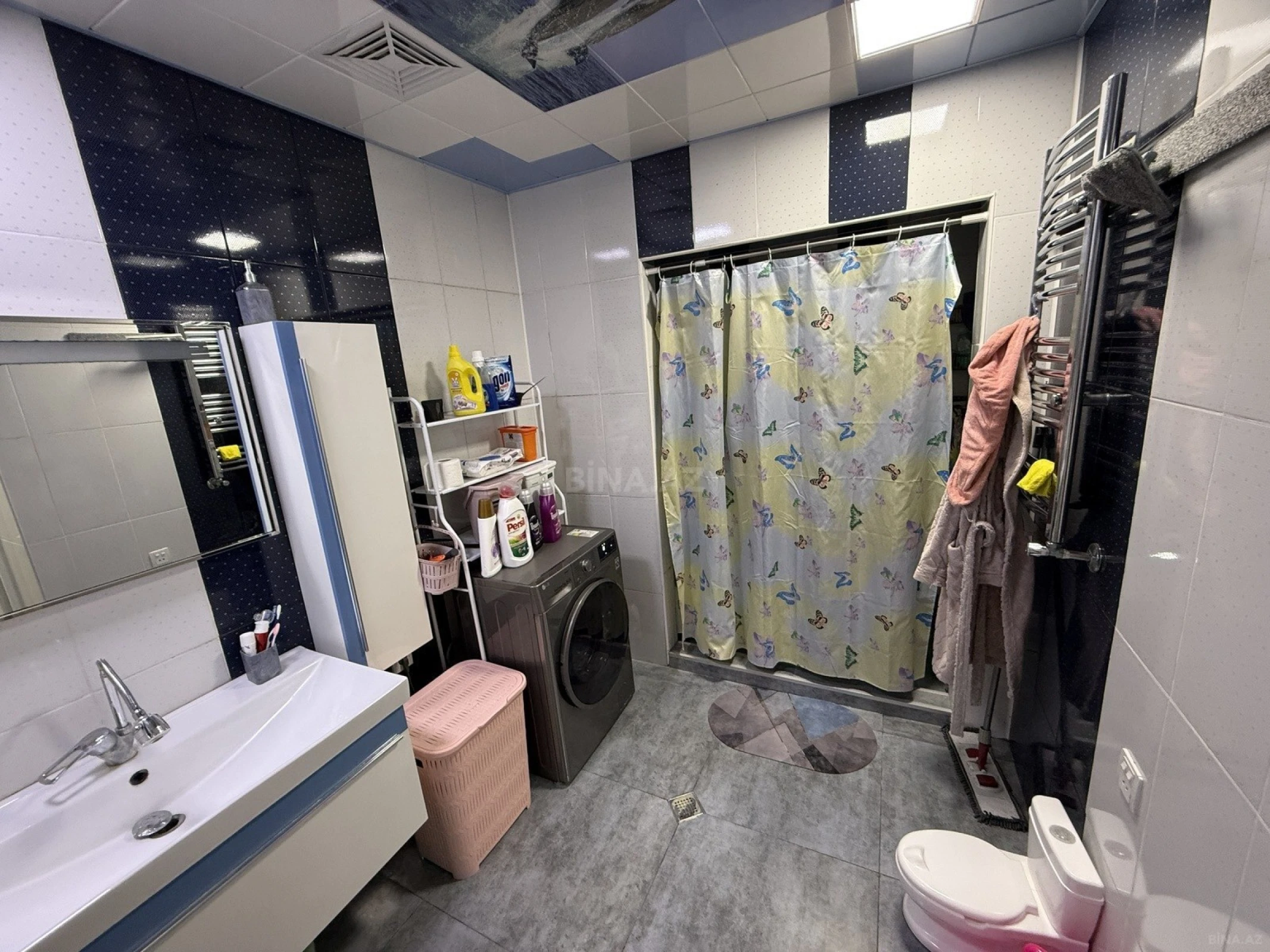 Satılır 5 otaqlı həyət evi 200 m²