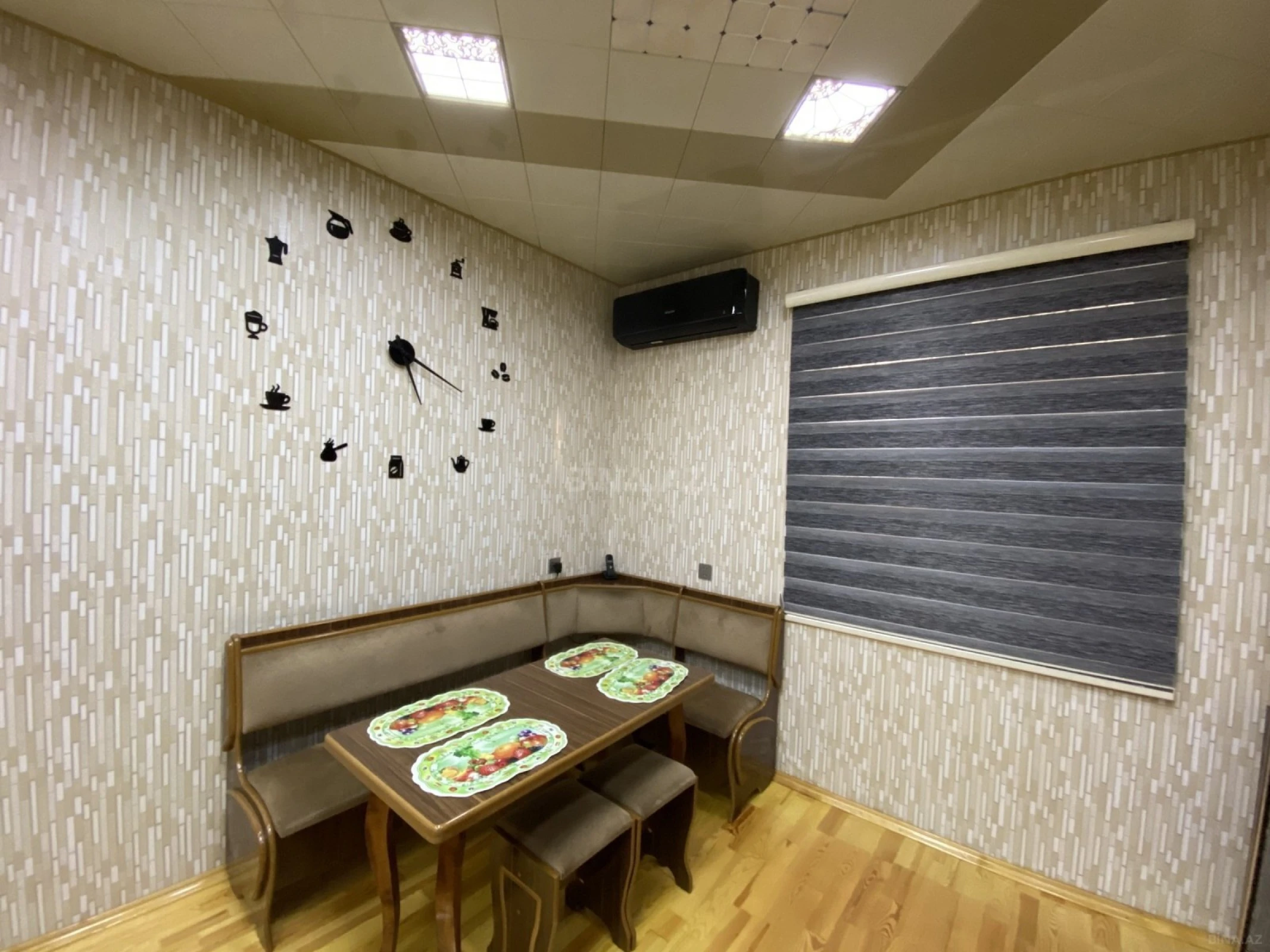 Satılır 5 otaqlı həyət evi 200 m²