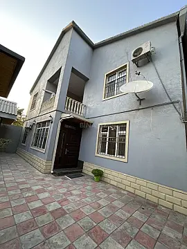 Satılır 5 otaqlı həyət evi 200 m²