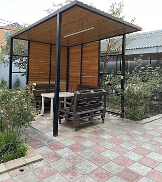 Satılır 5 otaqlı həyət evi 200 m²