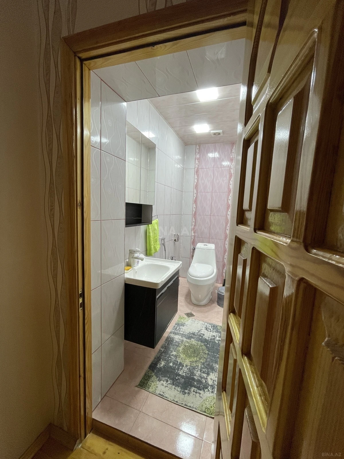 Satılır 5 otaqlı həyət evi 200 m²