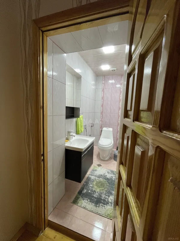 Satılır 5 otaqlı həyət evi 200 m²