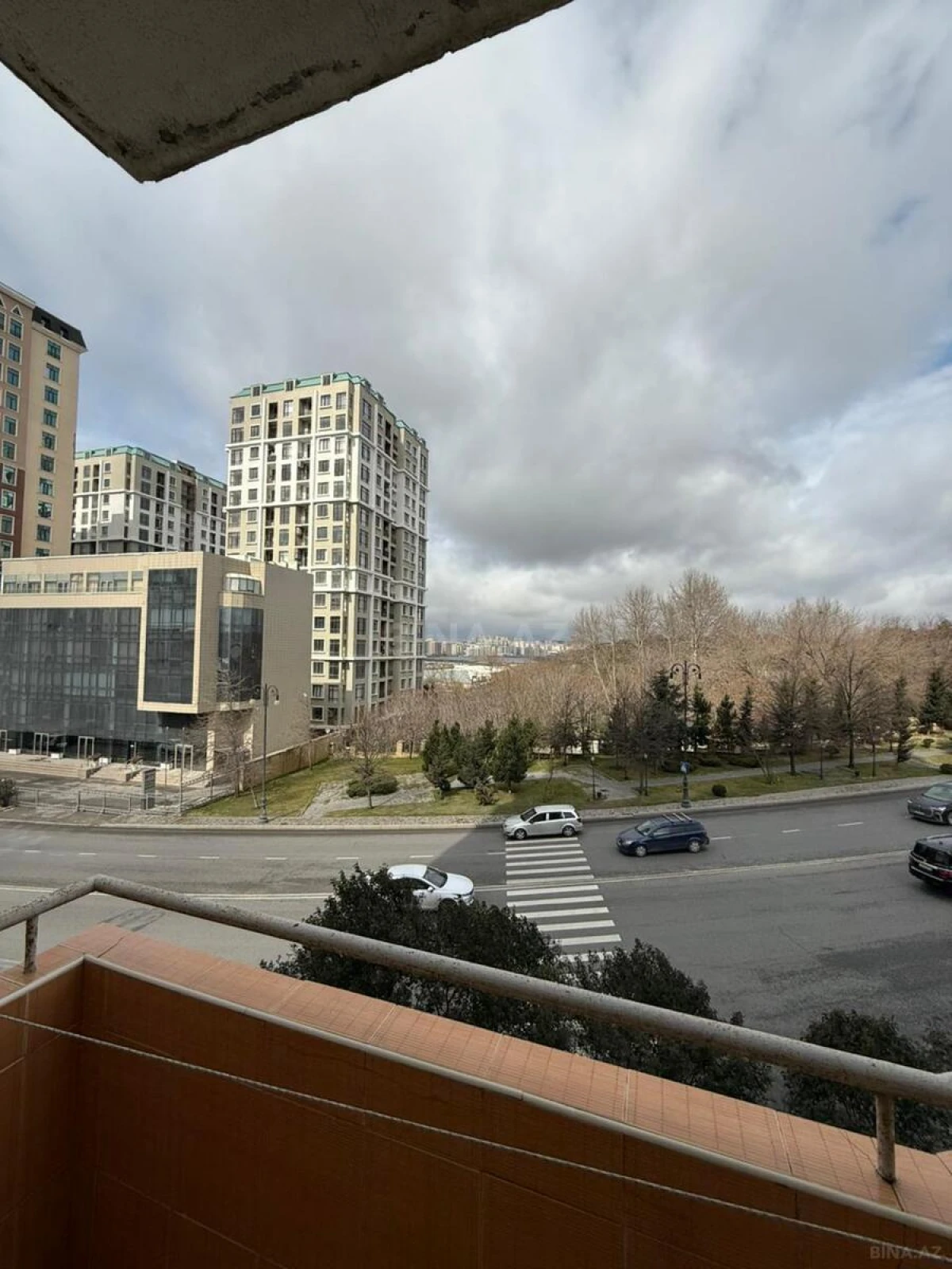 Kirayə verilir 2 otaqlı mənzil 60 m²