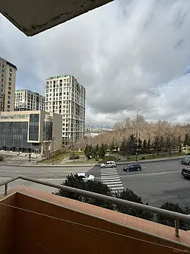 Kirayə verilir 2 otaqlı mənzil 60 m²