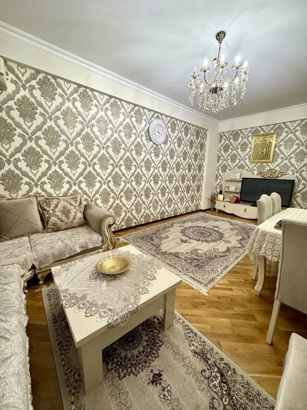 Satılır 2 otaqlı mənzil 76 m²