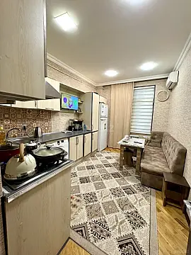 Satılır 2 otaqlı mənzil 76 m²