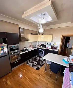 Satılır 2 otaqlı mənzil 108 m²