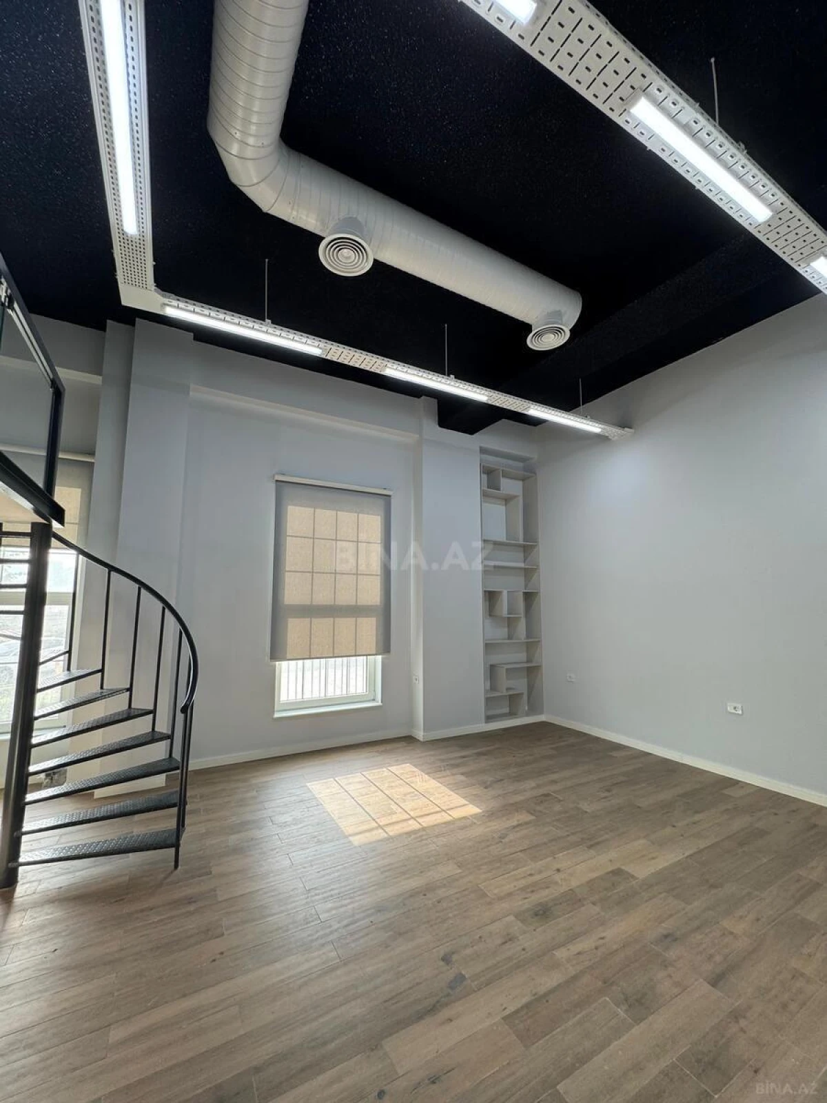 Satılır 1 otaqlı ofis 58 m²