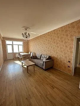 Satılır 2 otaqlı mənzil 98 m²