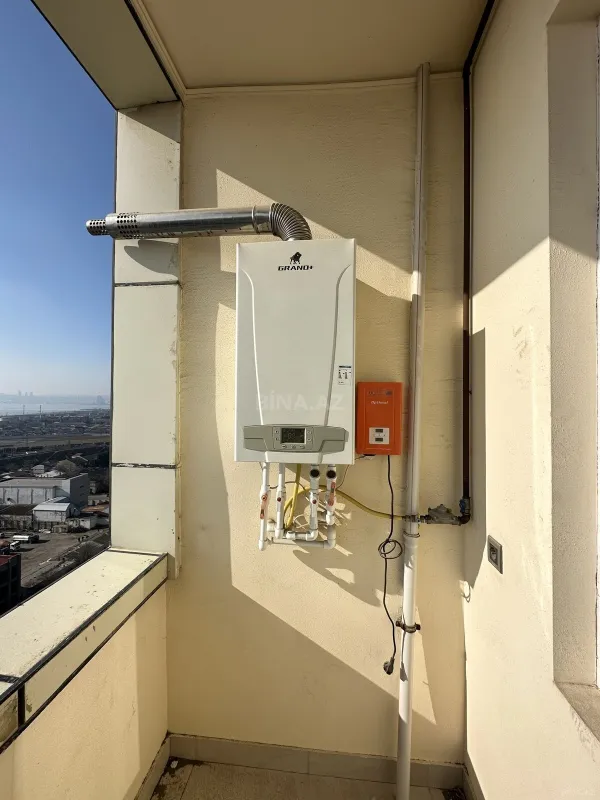 Satılır 2 otaqlı mənzil 98 m²