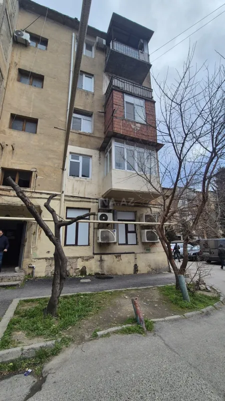 Satılır 1 otaqlı mənzil 35 m²