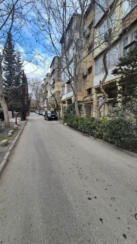 Satılır 1 otaqlı mənzil 35 m²