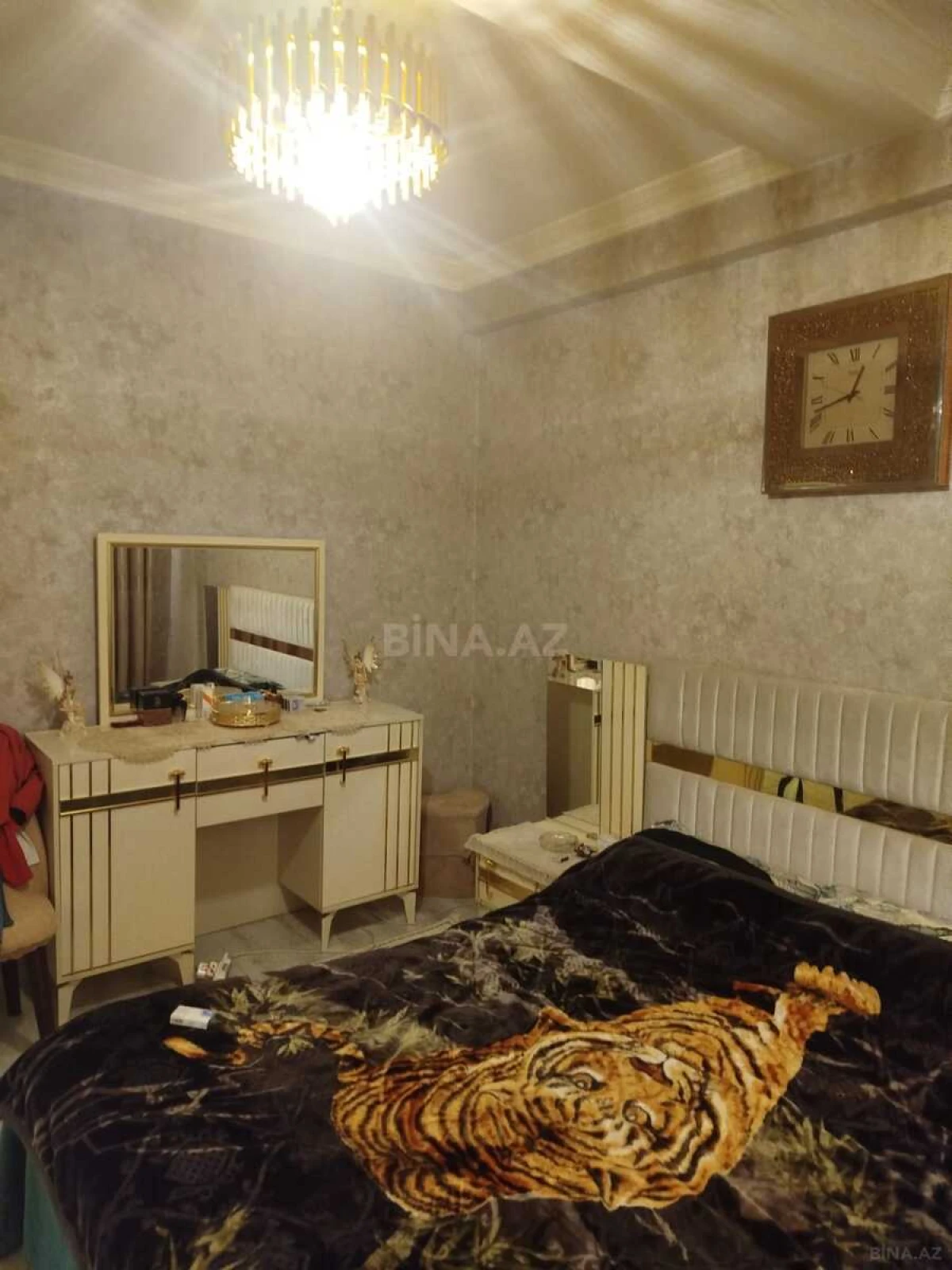 Satılır 3 otaqlı mənzil 77 m²