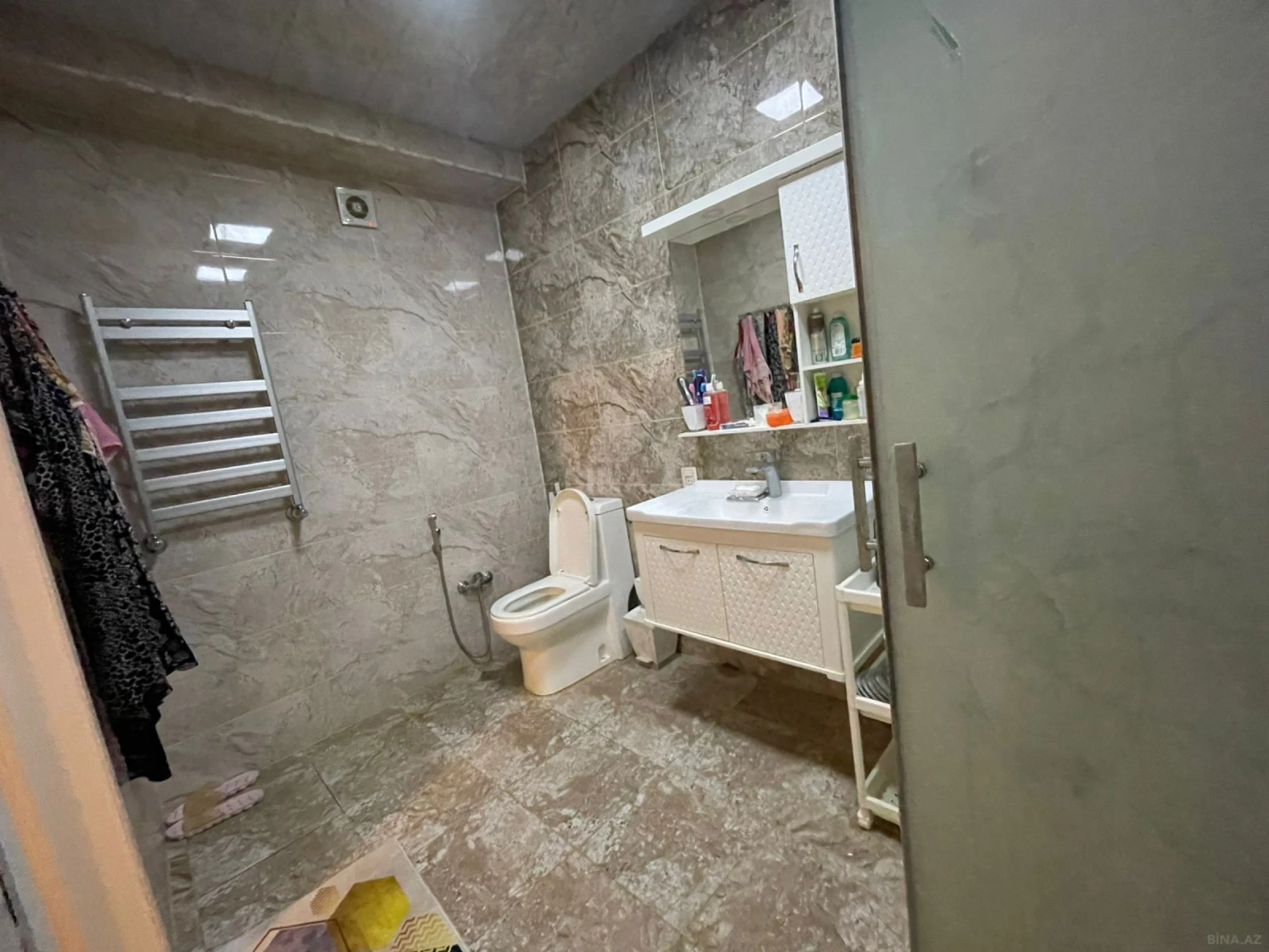 Satılır 3 otaqlı mənzil 77 m²