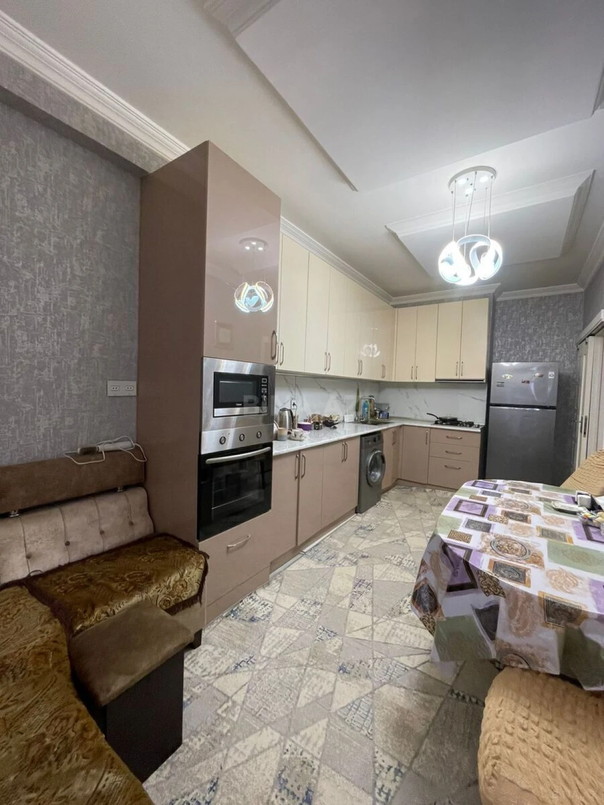 Satılır 3 otaqlı mənzil 77 m²