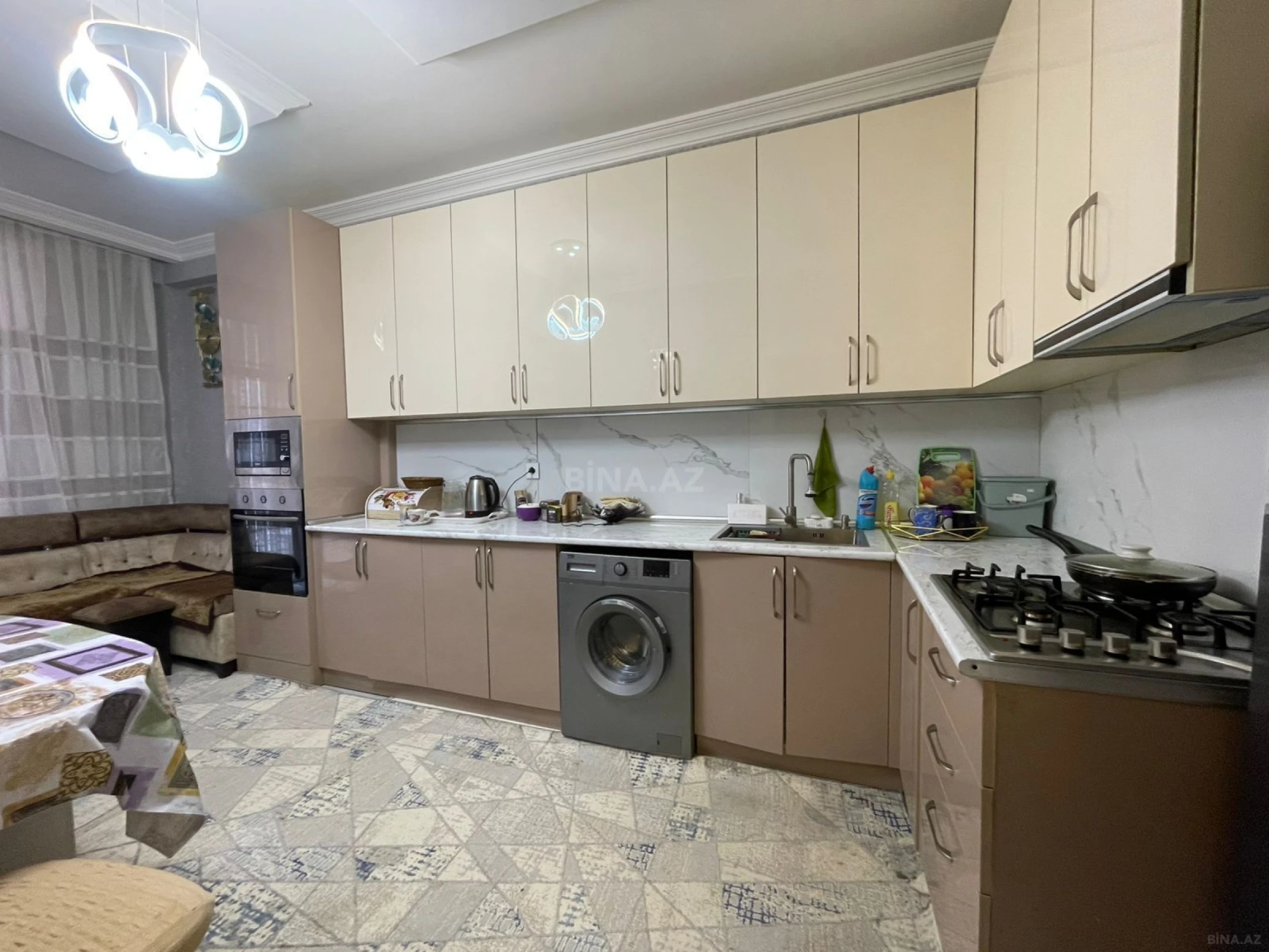 Satılır 3 otaqlı mənzil 77 m²