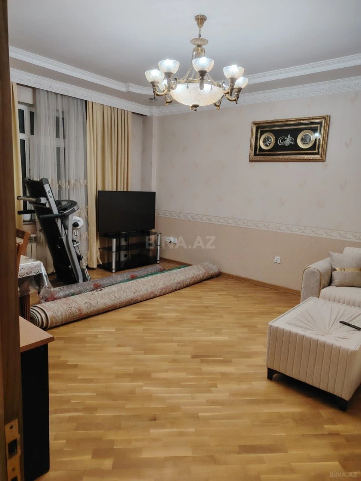 Kirayə verilir 2 otaqlı mənzil 95 m²