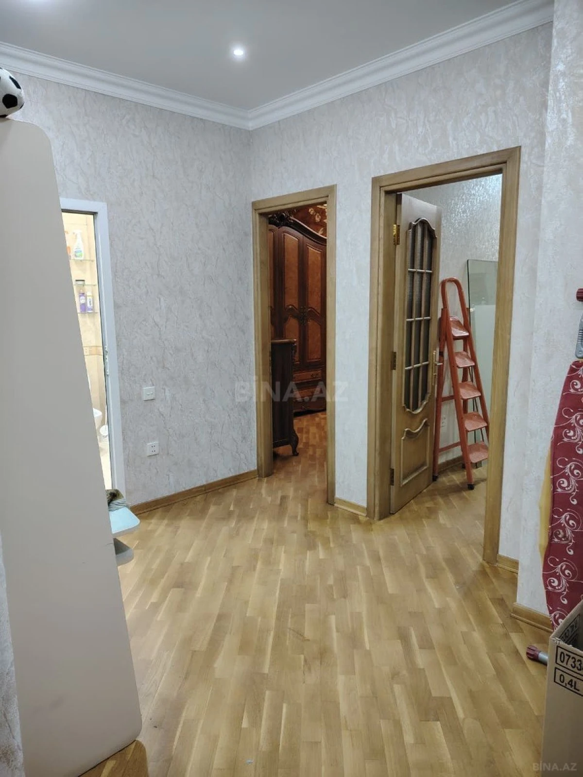 Kirayə verilir 2 otaqlı mənzil 95 m²