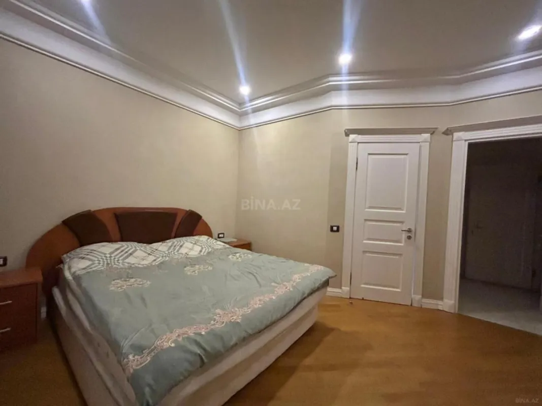 Kirayə verilir 3 otaqlı mənzil 150 m²