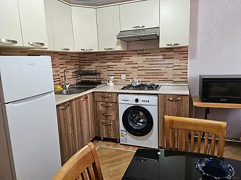Satılır 1 otaqlı mənzil 53 m²