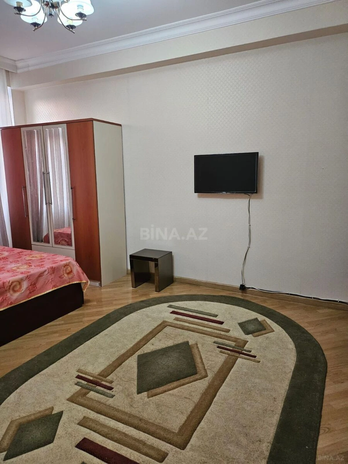 Satılır 1 otaqlı mənzil 53 m²