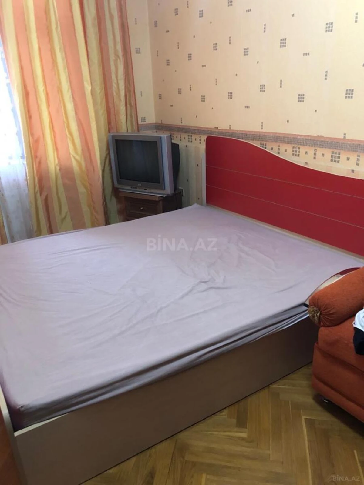 Kirayə verilir 3 otaqlı mənzil 145 m²