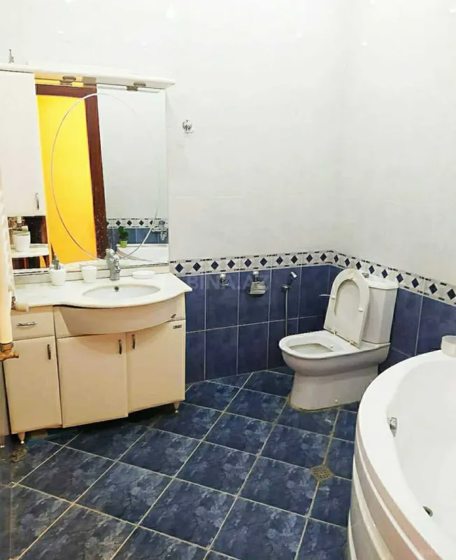 Kirayə verilir 3 otaqlı mənzil 145 m²