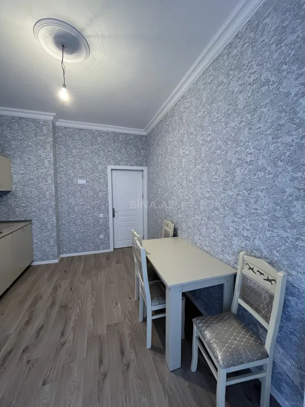 Kirayə verilir 2 otaqlı mənzil 100 m²
