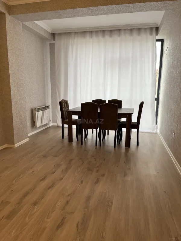 Kirayə verilir 2 otaqlı mənzil 100 m²