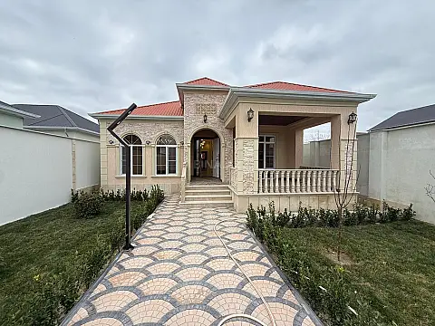 Satılır 4 otaqlı həyət evi 145 m²