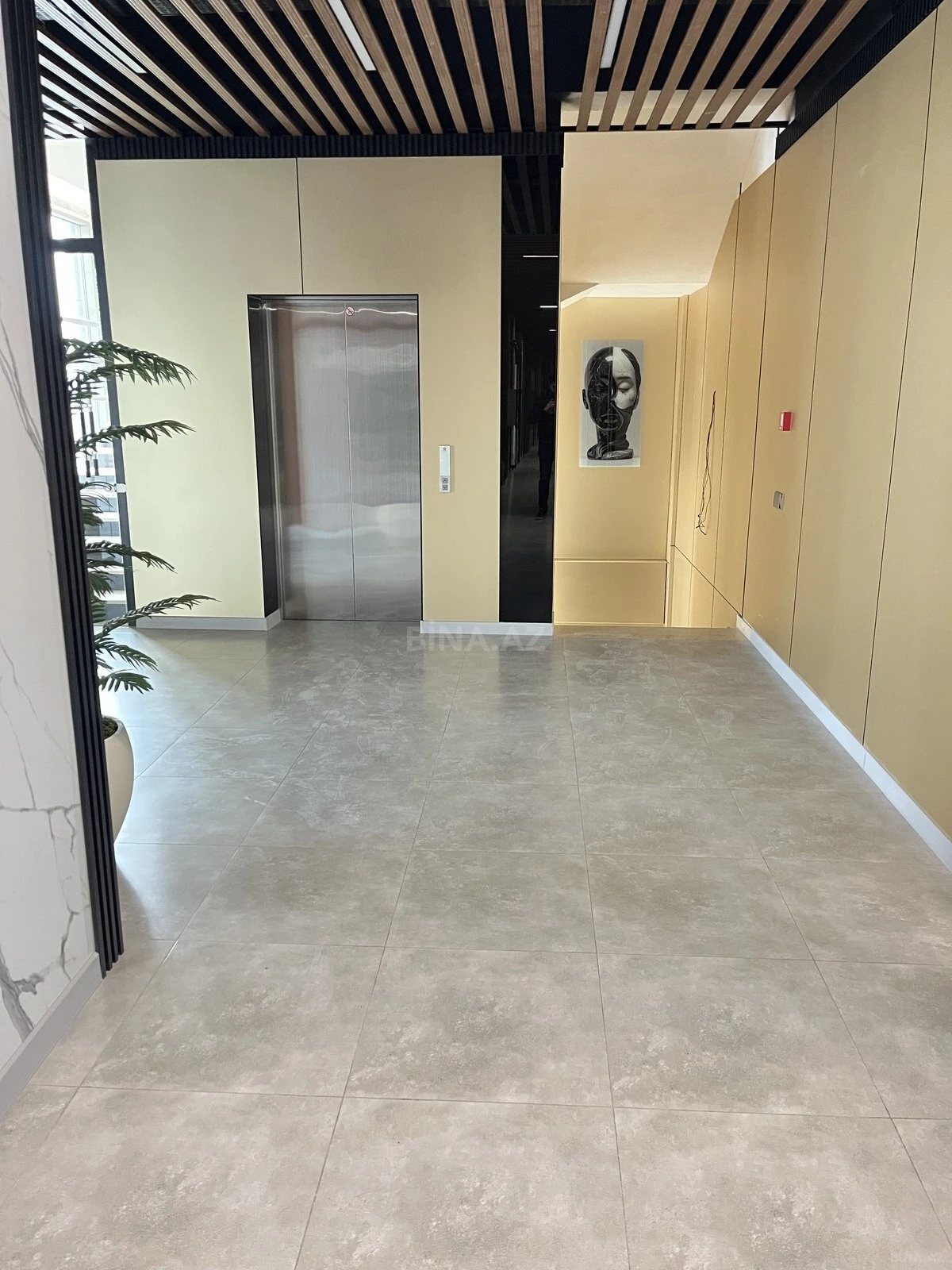 Kirayə verilir 3 otaqlı ofis 60 m²