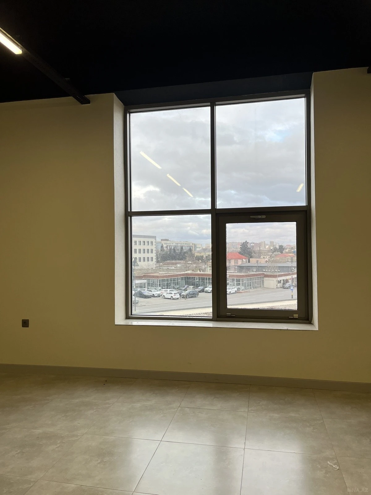 Kirayə verilir 3 otaqlı ofis 60 m²