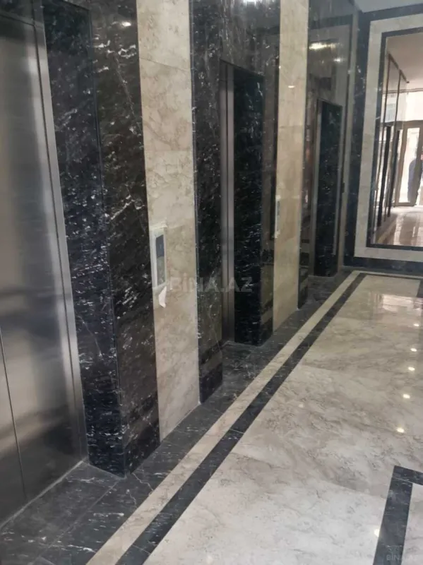 Satılır 2 otaqlı mənzil 99 m²
