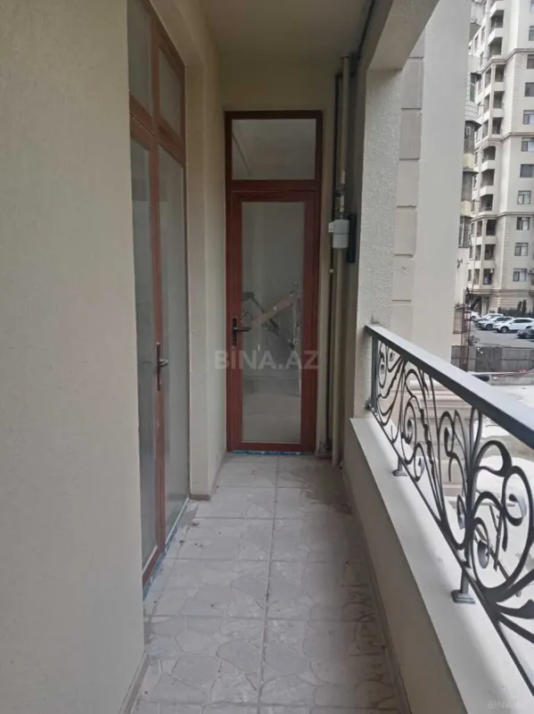 Satılır 2 otaqlı mənzil 99 m²