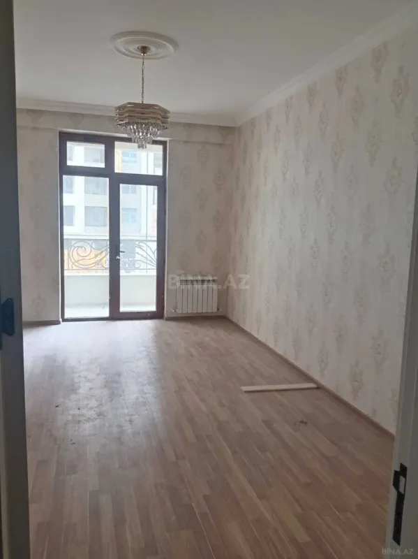 Satılır 2 otaqlı mənzil 99 m²