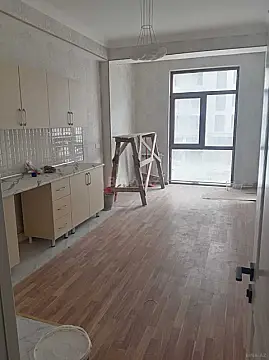 Satılır 2 otaqlı mənzil 99 m²