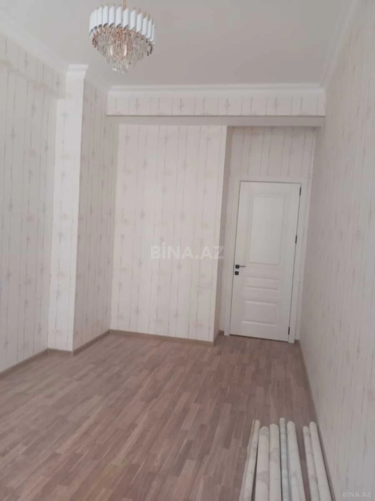 Satılır 2 otaqlı mənzil 99 m²