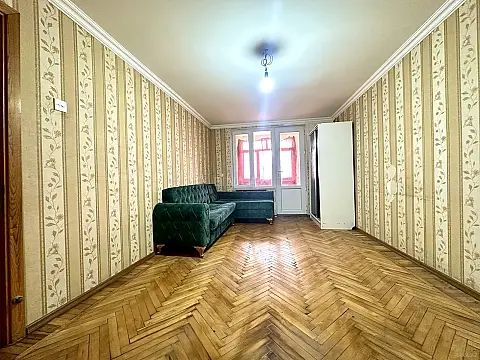 Satılır 1 otaqlı mənzil 35 m²
