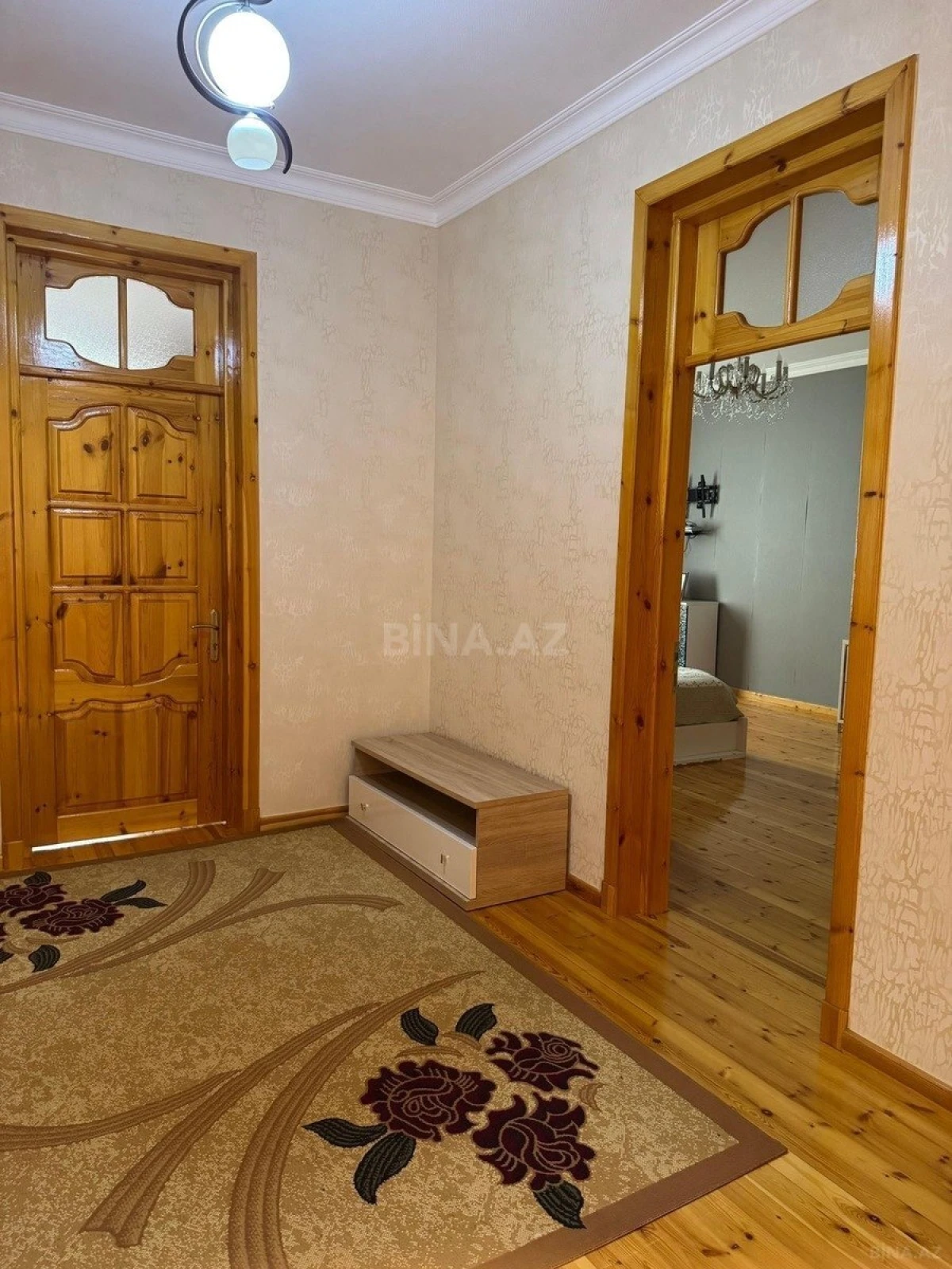 Satılır 7 otaqlı həyət evi 400 m²