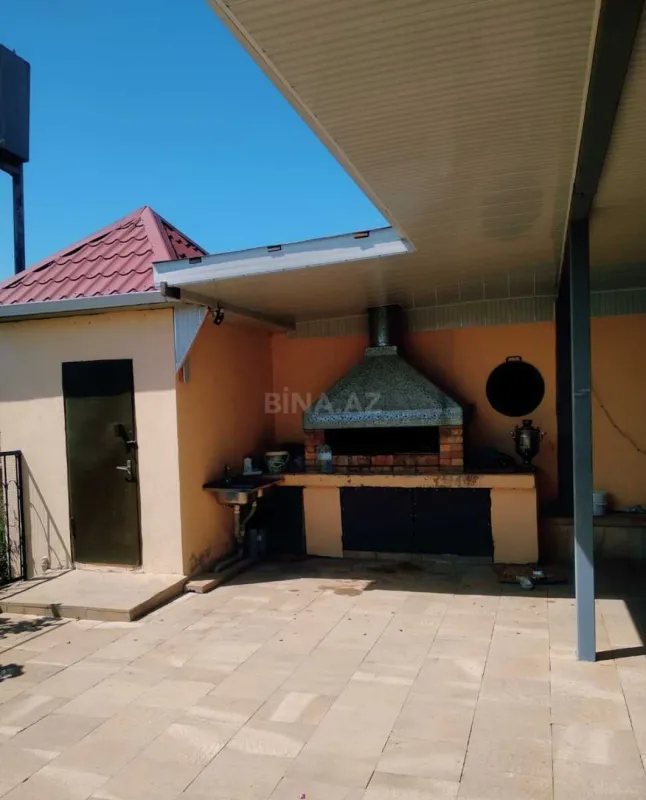 Satılır 5 otaqlı həyət evi 165 m²