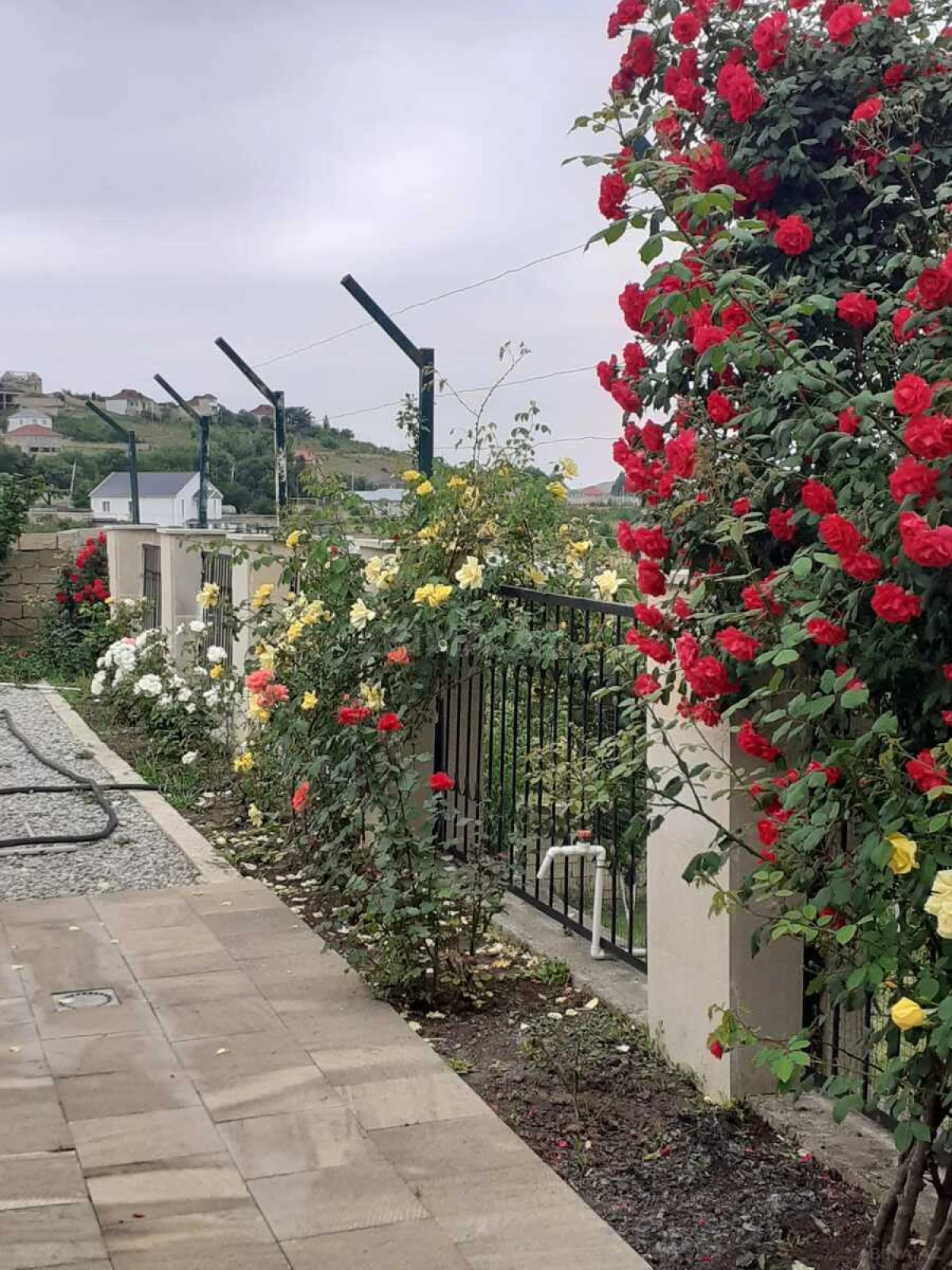 Satılır 5 otaqlı həyət evi 165 m²