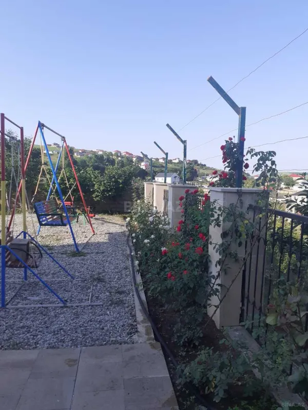 Satılır 5 otaqlı həyət evi 165 m²