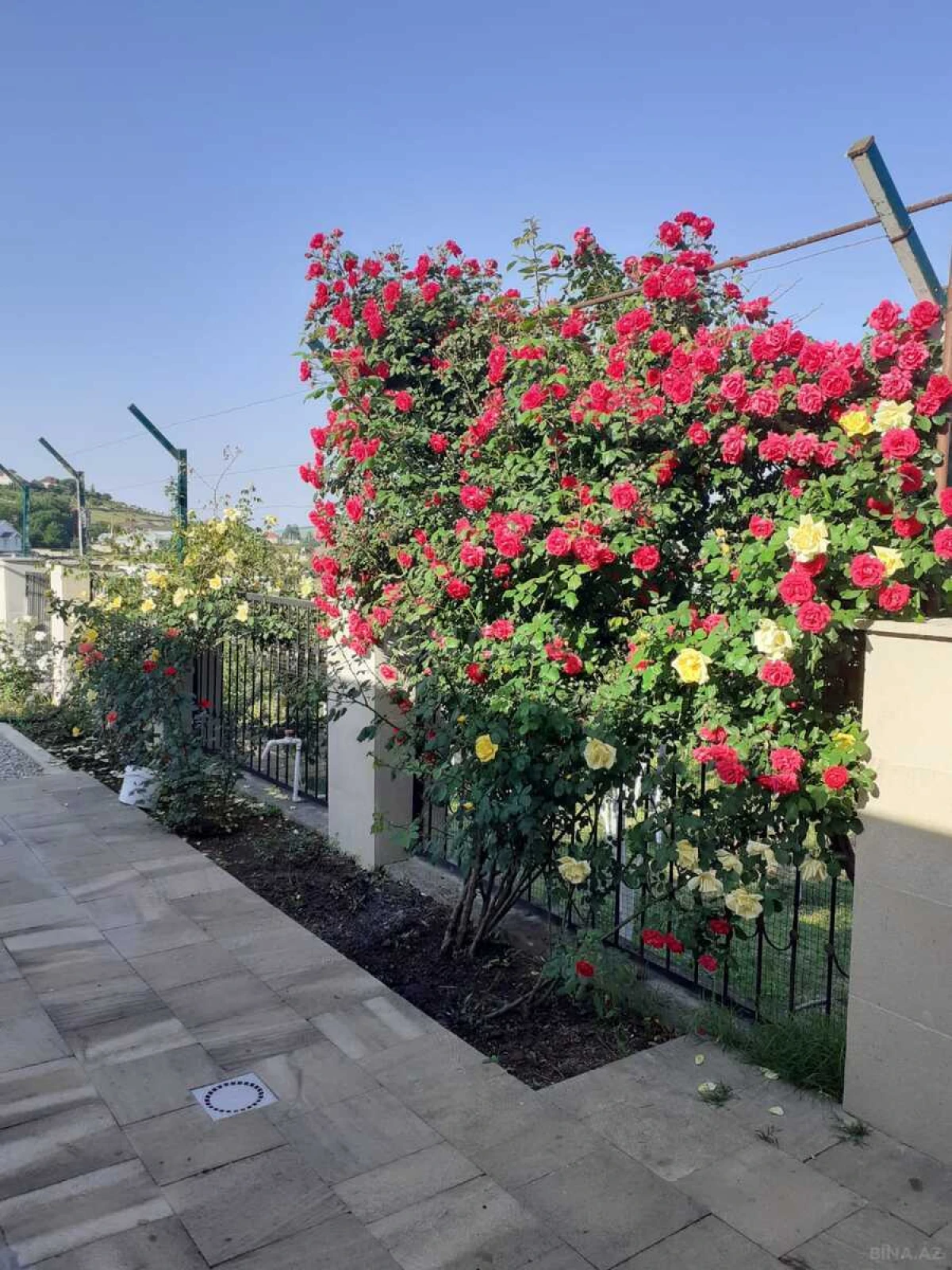 Satılır 5 otaqlı həyət evi 165 m²