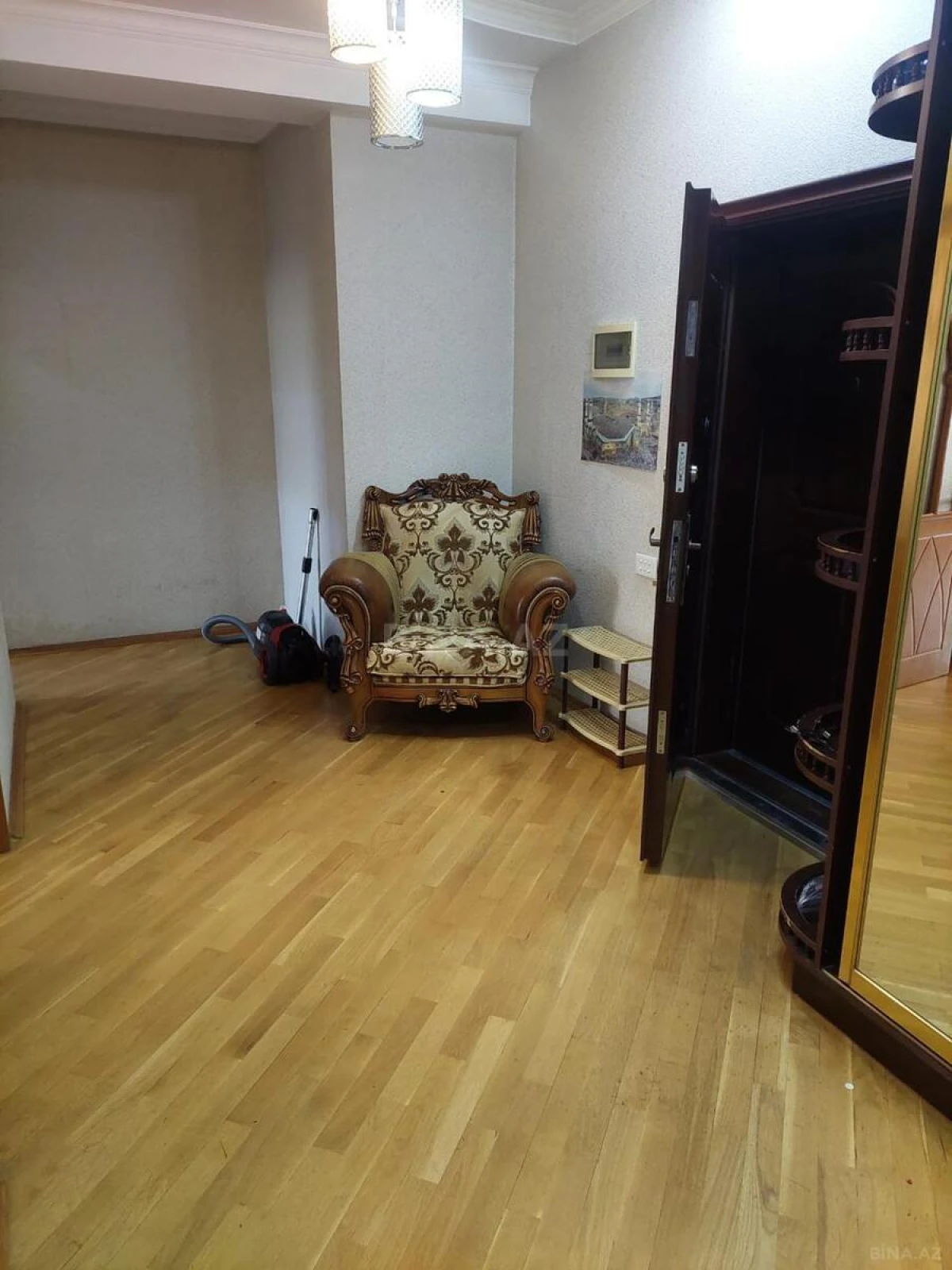 Kirayə verilir 3 otaqlı mənzil 125 m²