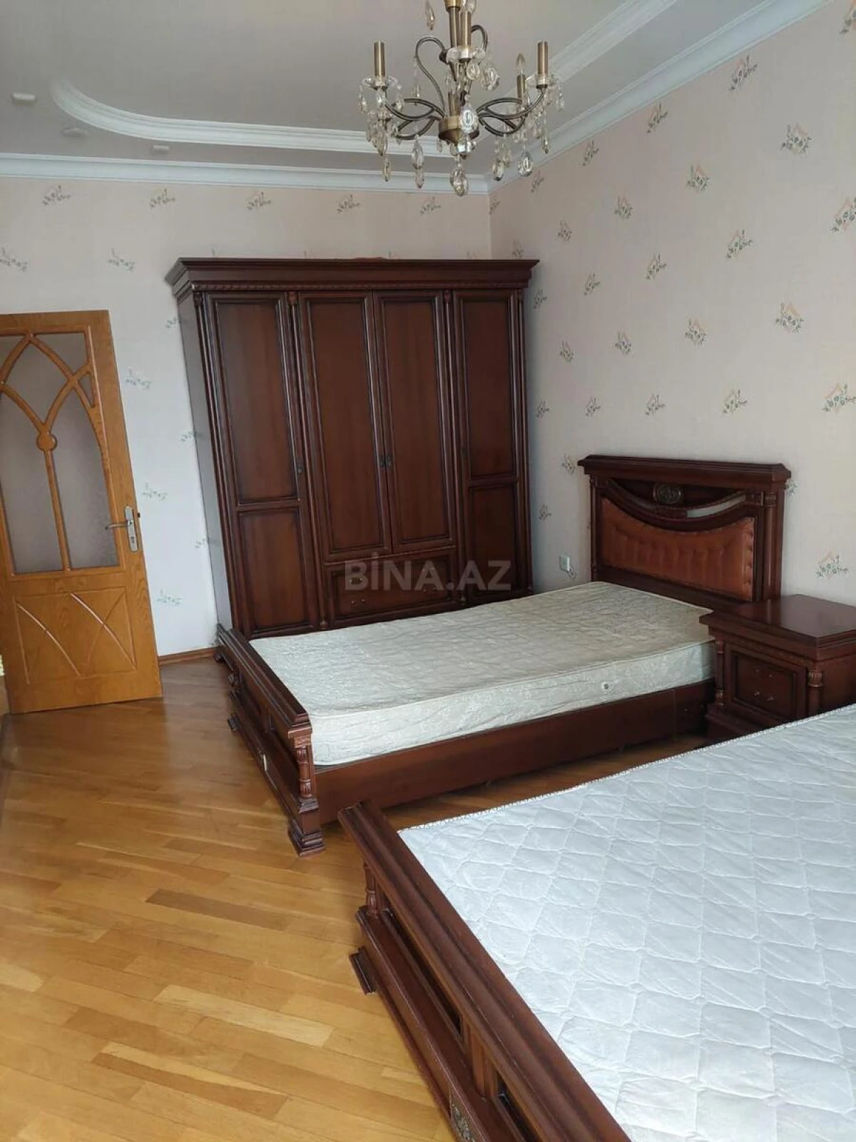 Kirayə verilir 3 otaqlı mənzil 125 m²