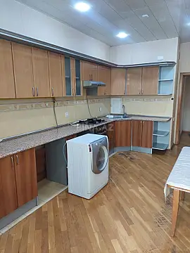 Kirayə verilir 3 otaqlı mənzil 125 m²