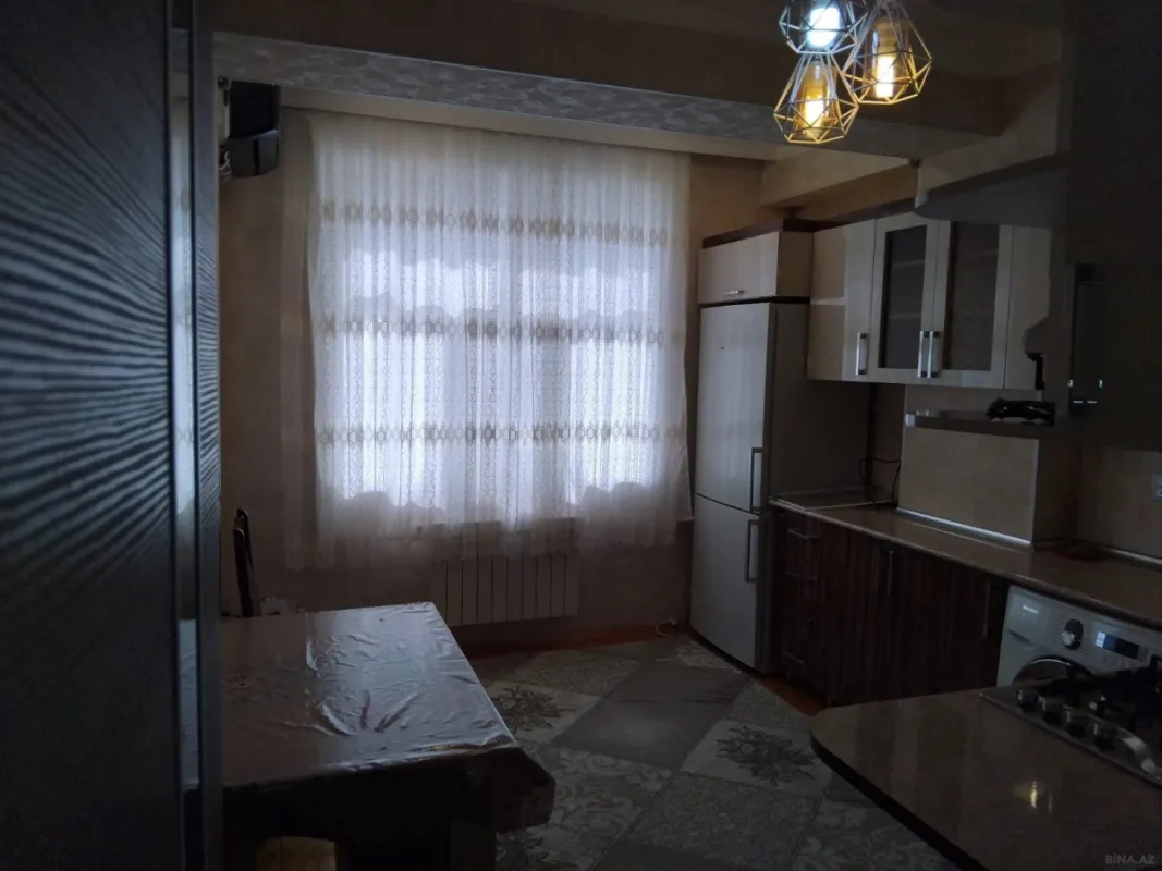 Kirayə verilir 2 otaqlı mənzil 65 m²