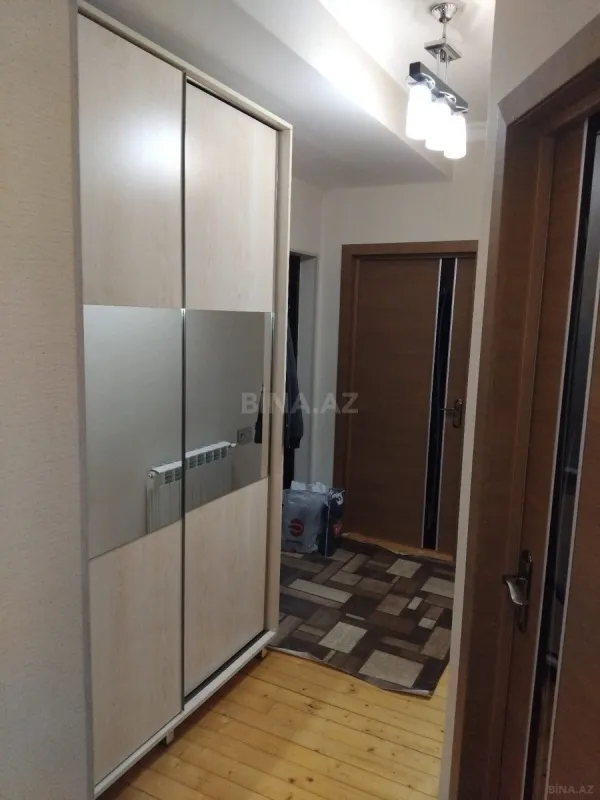 Kirayə verilir 2 otaqlı mənzil 65 m²