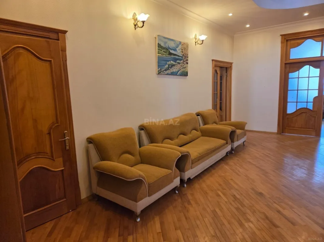 Kirayə verilir 5 otaqlı həyət evi 450 m²